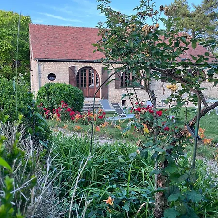 Du Clocher Villa *