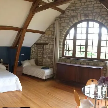 Du Clocher Villa *